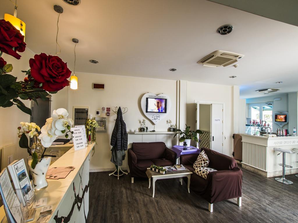 מגדל אגם פוצ'יני Hotel Butterfly מראה חיצוני תמונה