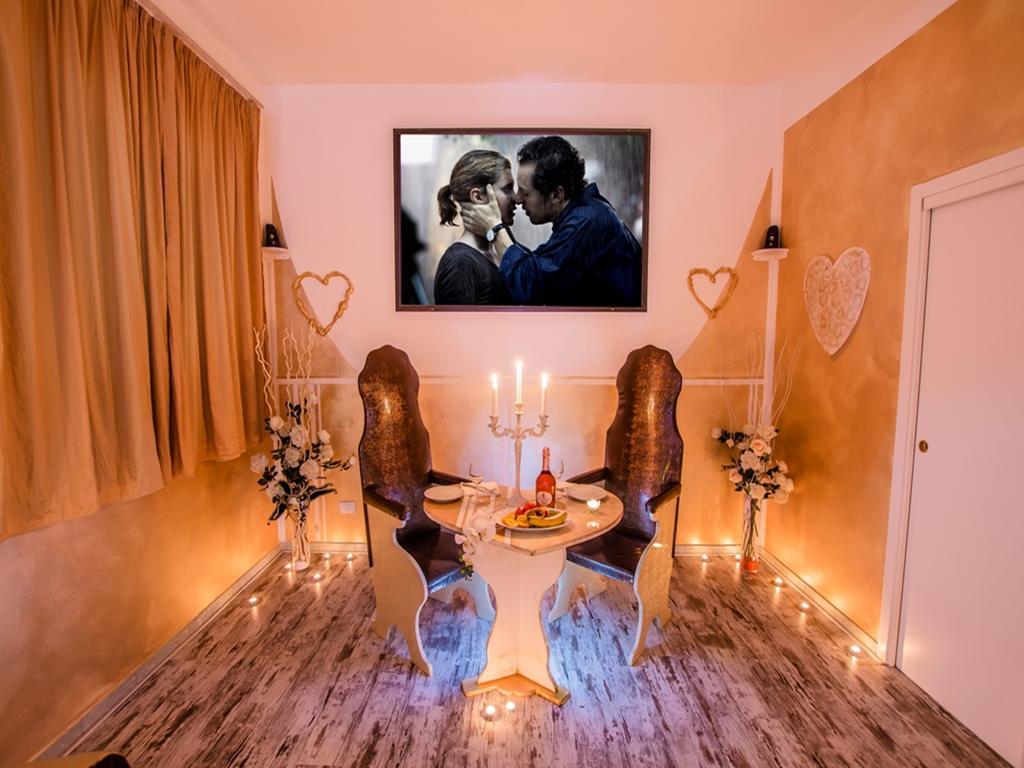 מגדל אגם פוצ'יני Hotel Butterfly חדר תמונה